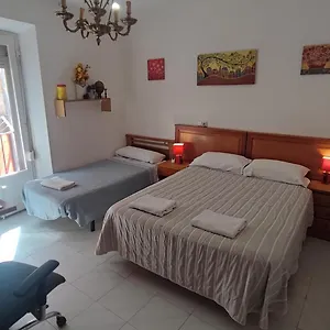 https://apartment-constanti.top-hotels-tarragona.com